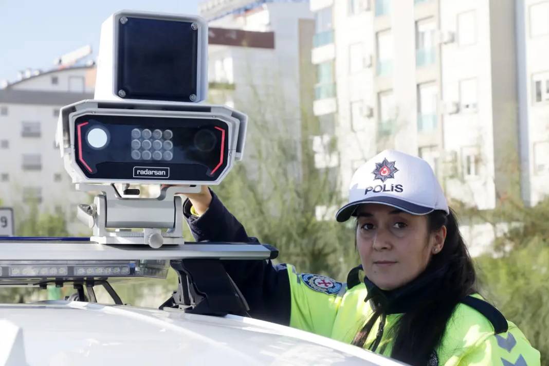 4 Şeridi Aynı Anda Tarıyor 9